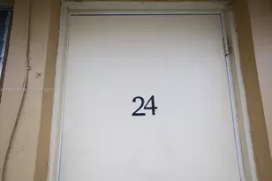 465 E 28th St, Hialeah, FL 33013 - Photo 15