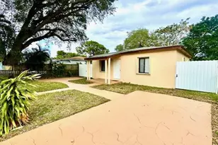 832 NW 16th Terrace, Fort Lauderdale, FL 33311 - Photo 3