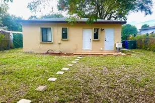 832 NW 16th Terrace, Fort Lauderdale, FL 33311 - Photo 5