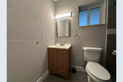 647 NW 3rd Ave #3, Fort Lauderdale, FL 33311 - Photo 7