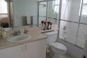 19901 E Country Club Dr, Aventura, FL 33180 - Photo 9