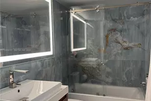 1750 N Bayshore Dr, Miami, FL 33132 - Photo 17