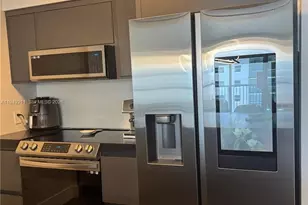 1750 N Bayshore Dr, Miami, FL 33132 - Photo 5