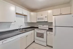 2200 Springdale Blvd, Palm Springs, FL 33461 - Photo 9