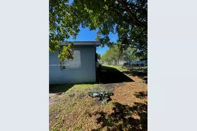 2216 NW 15th Ave, Fort Lauderdale, FL 33311 - Photo 9