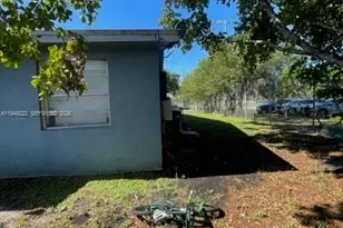 2216 NW 15th Ave, Fort Lauderdale, FL 33311 - Photo 9