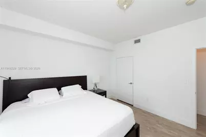 79 SW 12th St #1911-S, Miami, FL 33130 - Photo 15