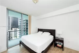 79 SW 12th St, Miami, FL 33130 - Photo 13