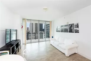 79 SW 12th St, Miami, FL 33130 - Photo 5