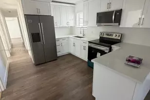 2910 NW 25th St, Fort Lauderdale, FL 33311 - Photo 15
