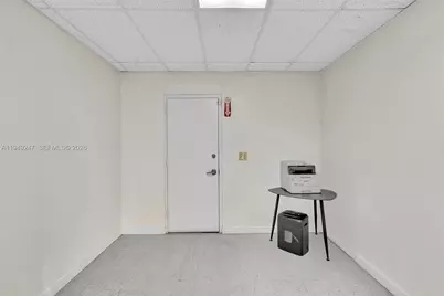 2021 Coolidge St #107, Hollywood, FL 33020 - Photo 19