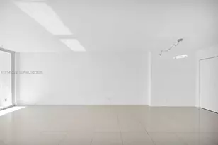 100 Bayview Dr, Sunny Isles Beach, FL 33160 - Photo 15