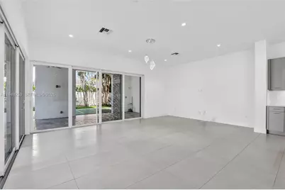 201 NE 6th St, Boca Raton, FL 33432 - Photo 27