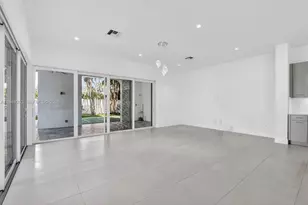 201 NE 6th St, Boca Raton, FL 33432 - Photo 27