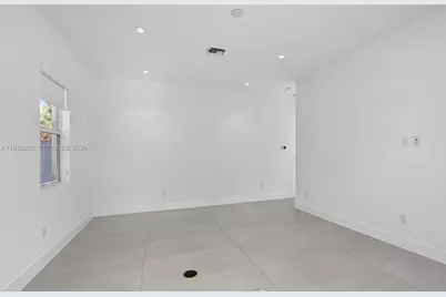 201 NE 6th St, Boca Raton, FL 33432 - Photo 41