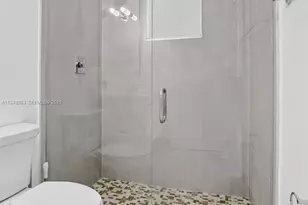 201 NE 6th St, Boca Raton, FL 33432 - Photo 35