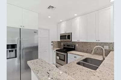 911 Pizarro St, Coral Gables, FL 33134 - Photo 13