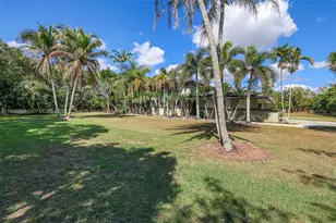 18975 SW 224th St, Miami, FL 33170 - Photo 7