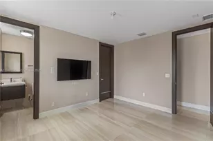 8415 NW 34th Dr, Doral, FL 33122 - Photo 79