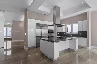 8415 NW 34th Dr, Doral, FL 33122 - Photo 31