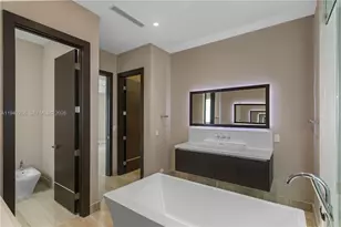 8415 NW 34th Dr, Doral, FL 33122 - Photo 61