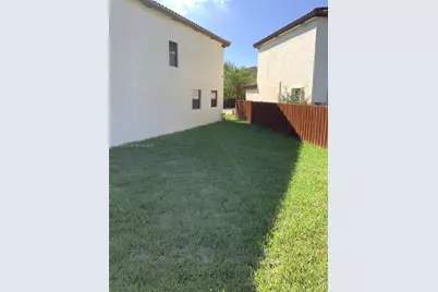 157 NE 27th Ter #157, Homestead, FL 33033 - Photo 11