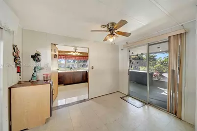 5204 SW 34th St, Davie, FL 33314 - Photo 9