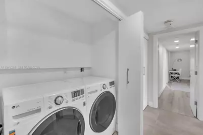 20191 E Country Club Dr #601, Aventura, FL 33180 - Photo 3