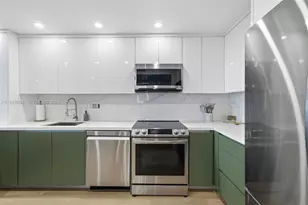 2301 Collins Ave, Miami Beach, FL 33139 - Photo 13