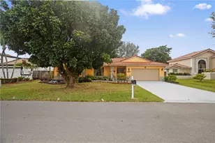 15824 Cotswold Ct, Davie, FL 33331 - Photo 1