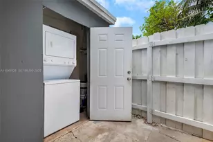 9710 SW Sw 161 St, Miami, FL 33157 - Photo 15