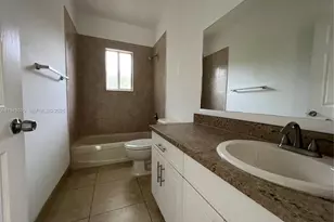 3334 NE 3rd Dr, Homestead, FL 33033 - Photo 9