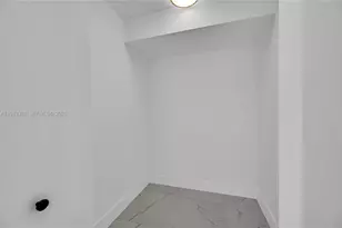 345 Ocean Dr, Miami Beach, FL 33139 - Photo 37