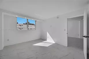 345 Ocean Dr, Miami Beach, FL 33139 - Photo 23