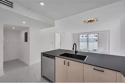 345 Ocean Dr #508, Miami Beach, FL 33139 - Photo 7