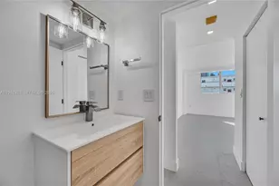 345 Ocean Dr, Miami Beach, FL 33139 - Photo 27