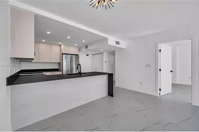 345 Ocean Dr #508, Miami Beach, FL 33139 - Photo 13