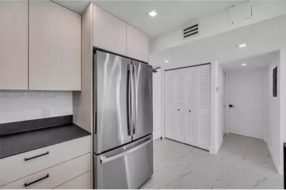 345 Ocean Dr #508, Miami Beach, FL 33139 - Photo 9