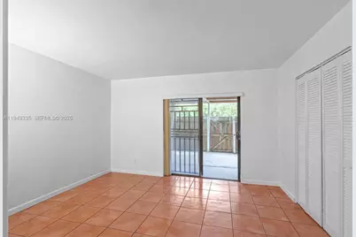 2178 W 60th St #18111, Hialeah, FL 33016 - Photo 5