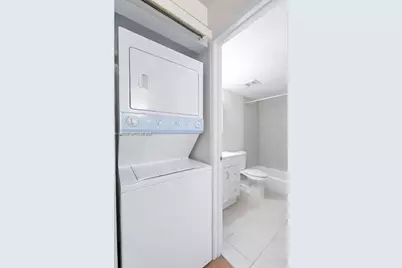 2178 W 60th St #18111, Hialeah, FL 33016 - Photo 11