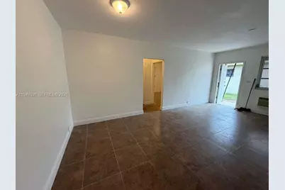 12605 NE 13th Ave #5, North Miami, FL 33161 - Photo 5