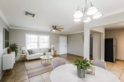 240 N 69th Way, Hollywood, FL 33024 - Photo 7