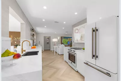 1581 NW 85th Ter, Plantation, FL 33322 - Photo 7