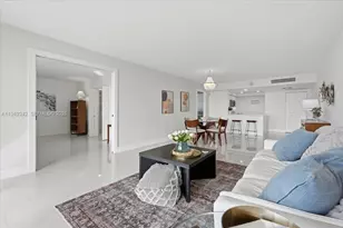 2425 Presidential Way, West Palm Beach, FL 33401 - Photo 17