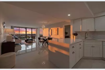 2425 Presidential Way #1706, West Palm Beach, FL 33401 - Photo 7