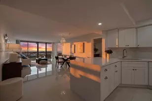 2425 Presidential Way, West Palm Beach, FL 33401 - Photo 7