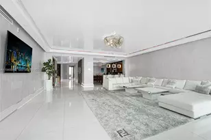 2711 S Ocean Dr, Hollywood, FL 33019 - Photo 11