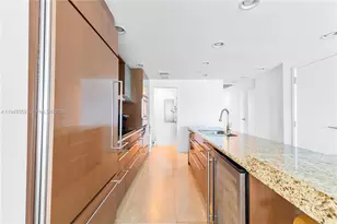 3801 Collins Ave, Miami Beach, FL 33140 - Photo 15