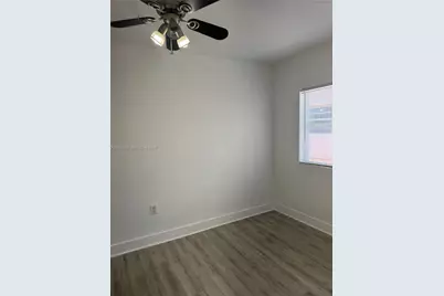 1552 SW 2nd St #8, Miami, FL 33135 - Photo 7