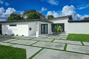 10525 SW 112th St, Miami, FL 33176 - Photo 1